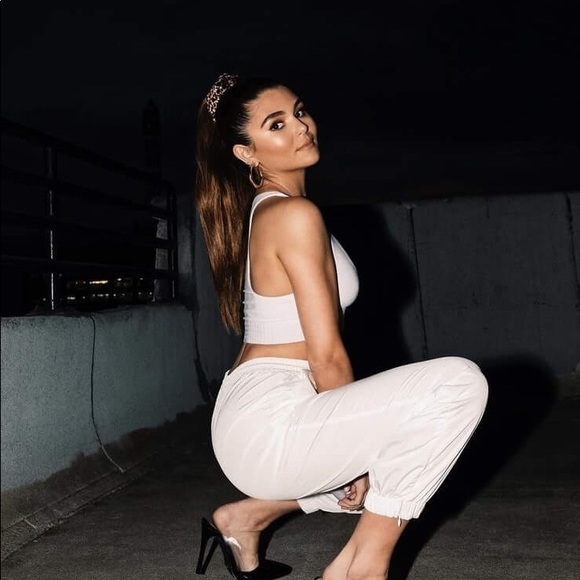 OLIVIA JADE X PRINCESS POLLY Pants - Olivia Jade x Princess Polly windbreaker 🤍